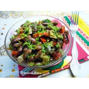 Теплый грибной салат с красной фасолью