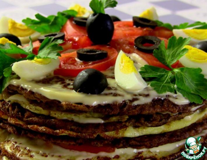 Рецепт: Печеночный торт с омлетом и помидорами