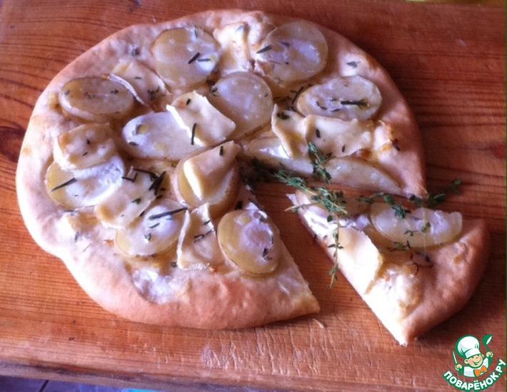 Рецепт: Пицца с картофелем и мягким сыром