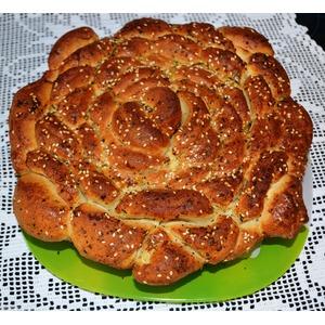 Турецкий чесночный хлеб Роза с базиликом
