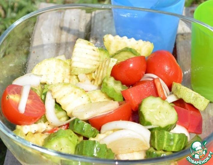 Рецепт: Быстрый маринованный салат для пикника