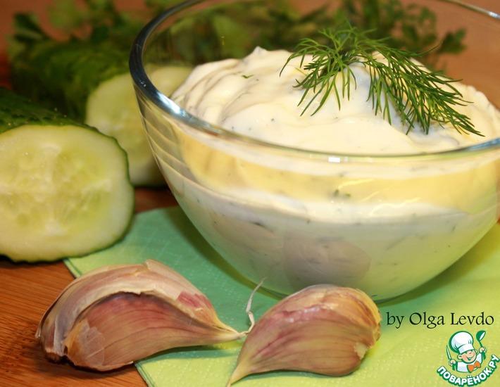 Рецепт: Острый крем-сыр из кефира с зеленью
