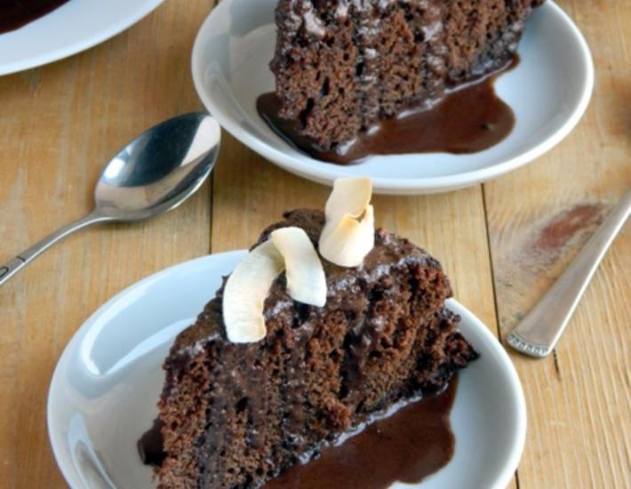 Рецепт: Постный шоколадный пирог с перчинкой