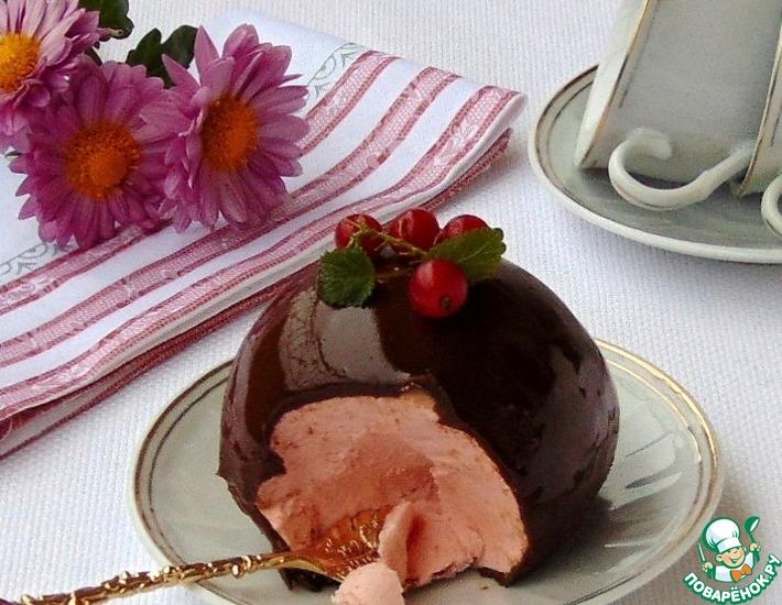 Рецепт: Десерт Ягодно-шоколадный шар