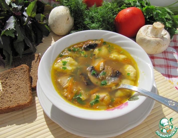 Рецепт: Суп гречневый с грибами и картофельными клецками
