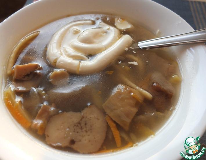 Рецепт: Суп из свежих грибов с яичной лапшой