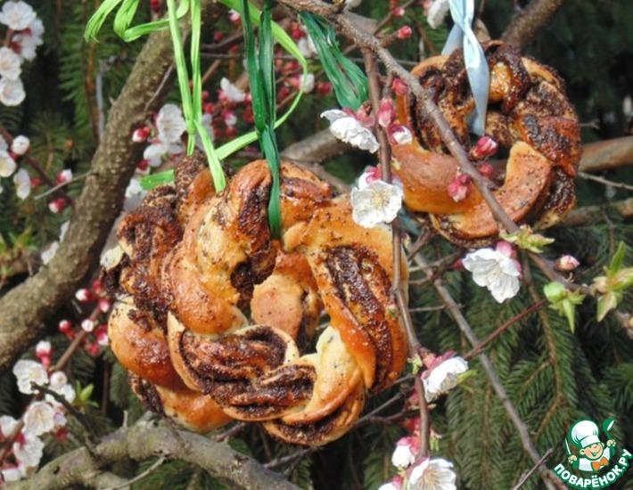 Рецепт: Пасхальные веночки с маковой начинкой