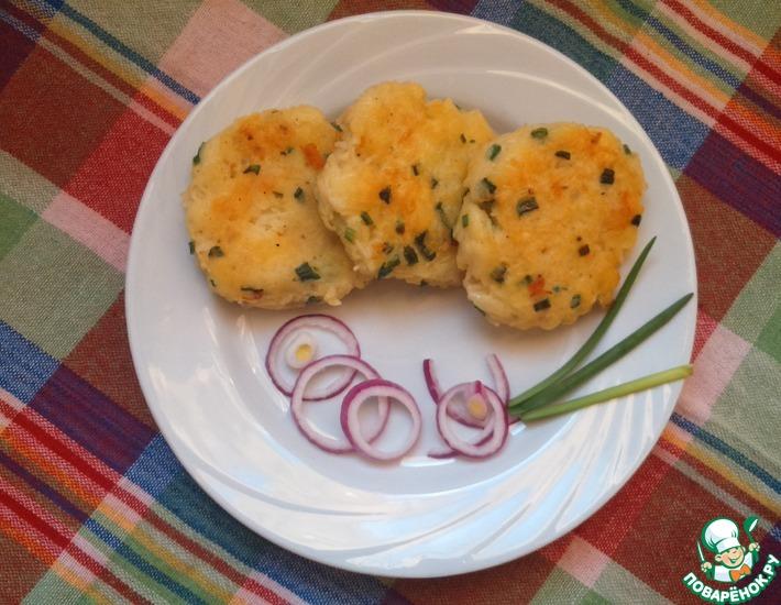 Рецепт: Картофельные блинчики с вермишелью и зеленым луком