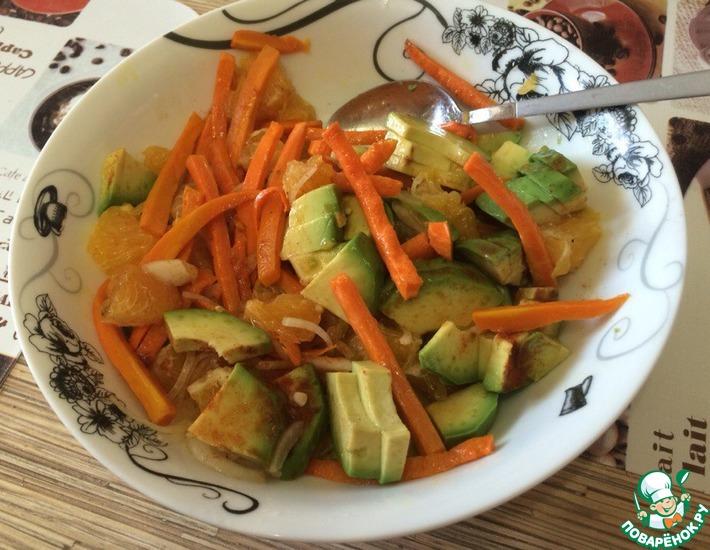 Рецепт: Салат с авокадо и апельсином