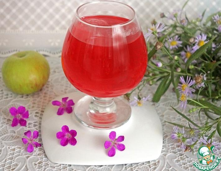 Рецепт: Напиток из яблок с базиликом и мятой