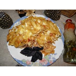 Макароны с двумя сырами и помидорами