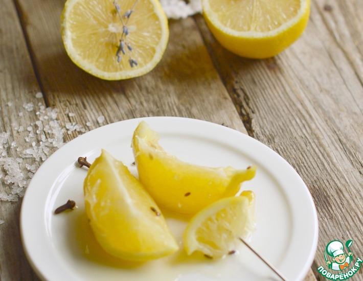 Рецепт: Маринованные лимоны с лавандой