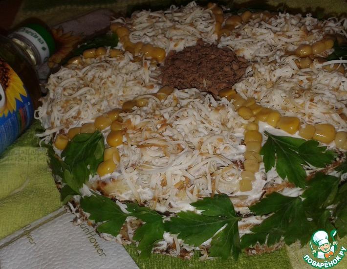 Рецепт: Закусочный блинный торт Подсолнух