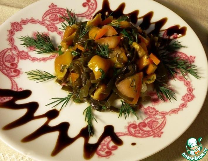 Рецепт: Салат с морской капустой и грибами