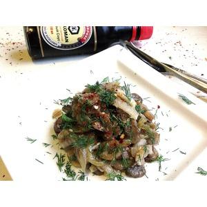 Салат из шампиньонов и китайской капусты
