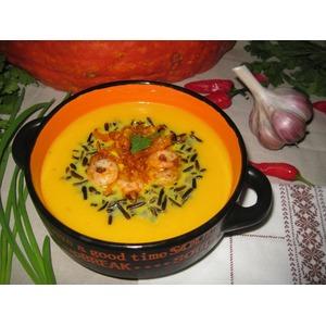 Тыквенный крем-суп с креветками и рисом