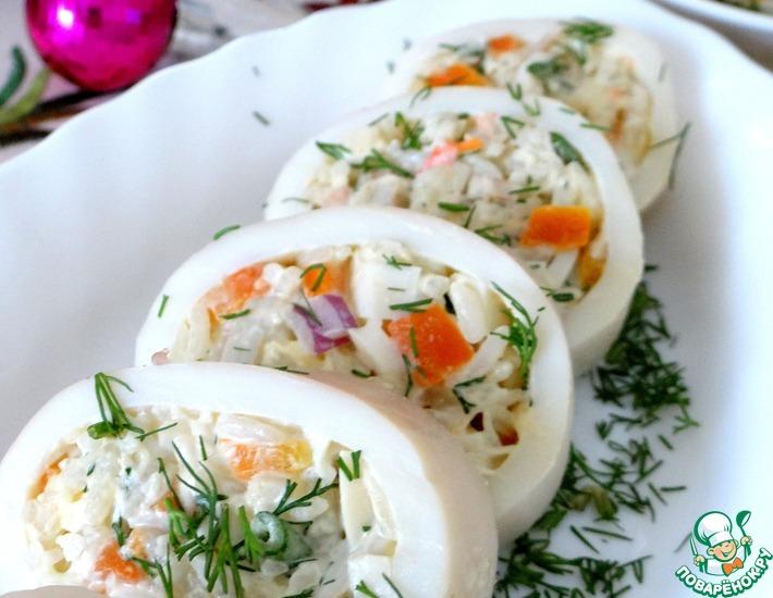 Рецепт: Крабовый салат в кальмаре