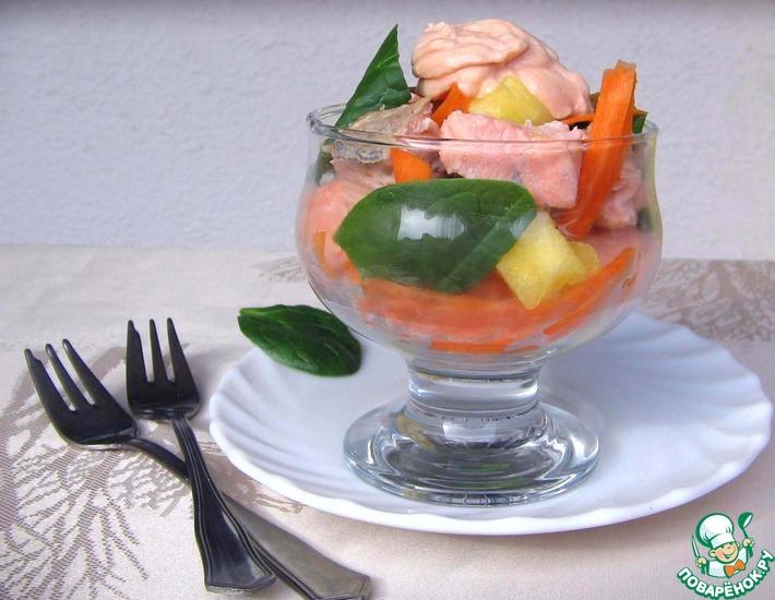 Рецепт: Салат-коктейль из лосося и шпината