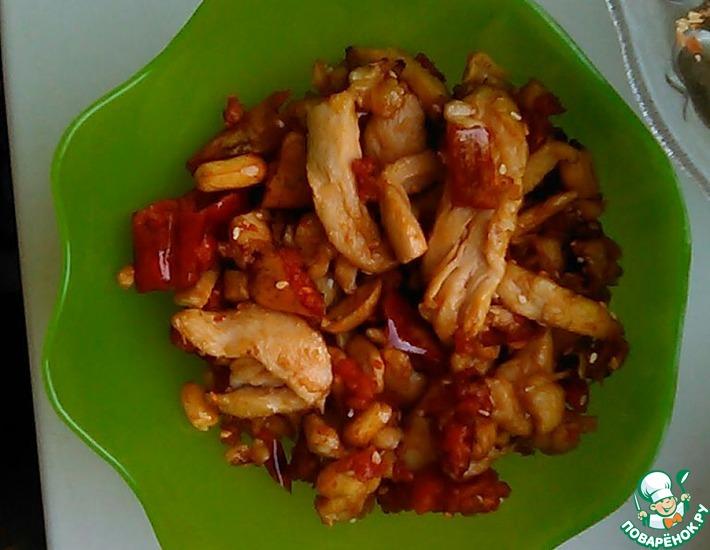 Рецепт: Курица в устричном соусе с орешками