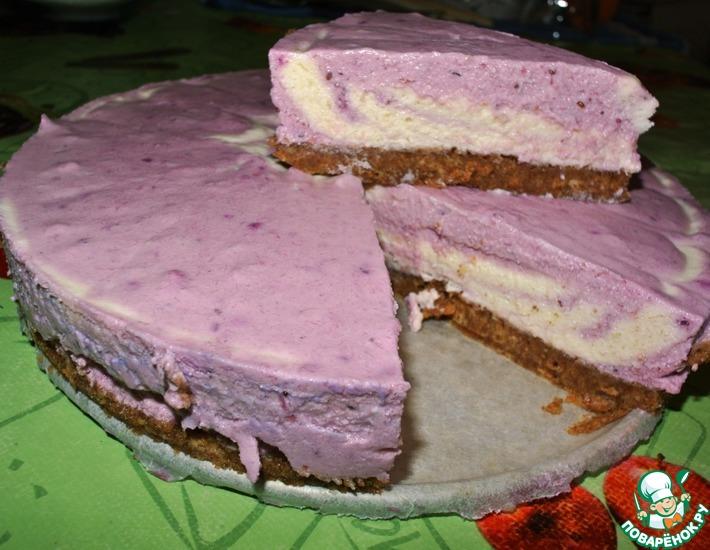 Рецепт: Творожно-смородиновый торт без выпечки