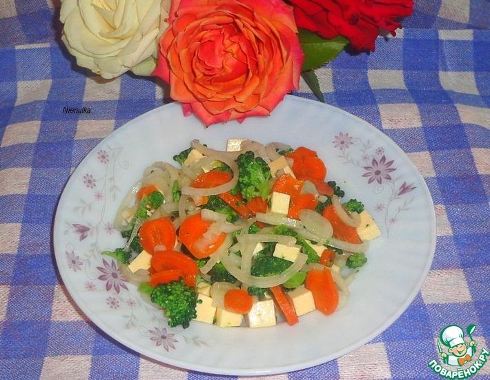 Рецепт: Салат с плавленным сыром и брокколи
