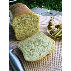 Хлеб с маринованным огурцом