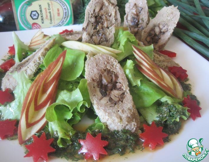 Рецепт: Салат с рулетом и свежими овощами