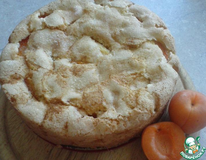 Рецепт: Пирог с ревенем и абрикосами