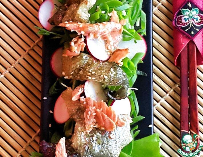 Рецепт: Японский салат с кожей лосося