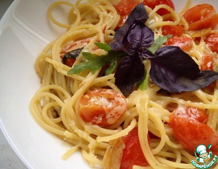 Рецепт: Спагетти с базиликом, томатами, чили и чесноком