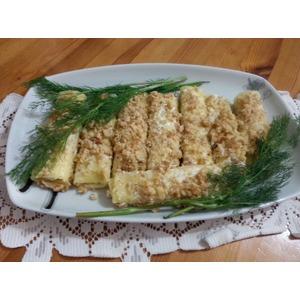 Сырные трубочки с чесноком и орехами