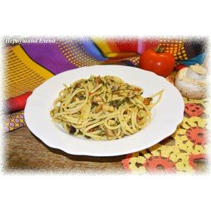 Спагетти с грибами и шпинатом