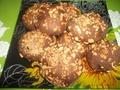 Шоколадные булочки с сырной начинкой и арахисом по рецепту   diana1616 /recipes/show/75490/