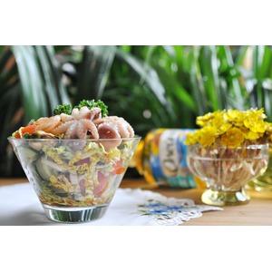 Салат с маринованными морепродуктами Взморье