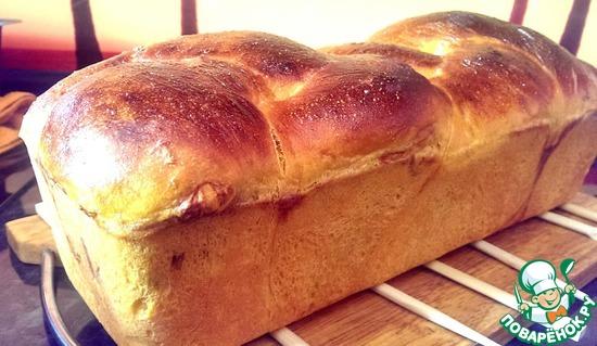 Томатный хлеб с сырно-чесночной начинкой