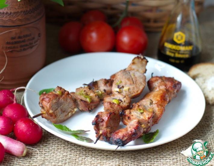 Рецепт: Шашлык из свинины в томатно-соевом маринаде