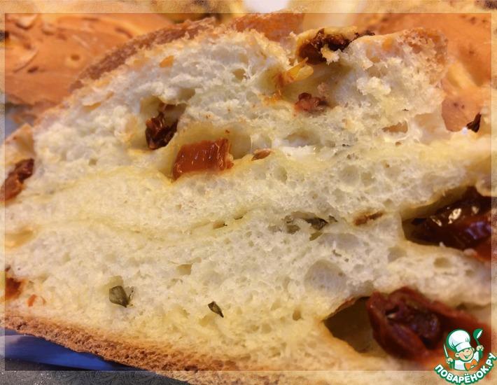 Рецепт: Хлеб с сыром, вялеными помидорами и базиликом