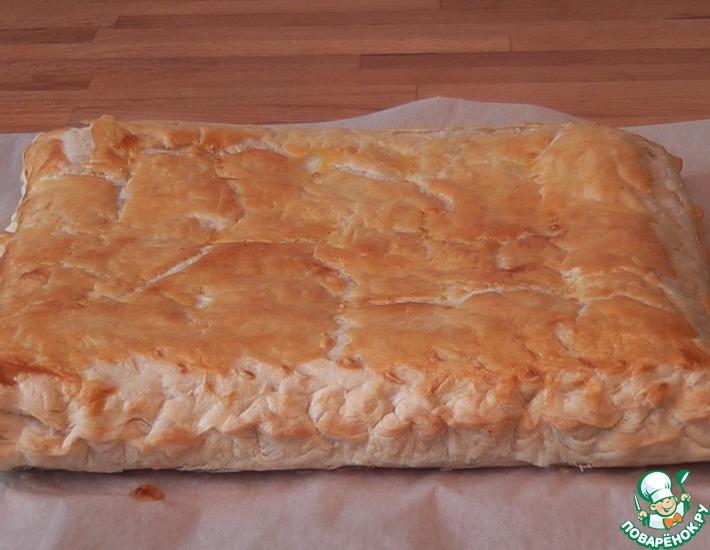 Рецепт: Пирог из слоёного теста с адыгейским сыром