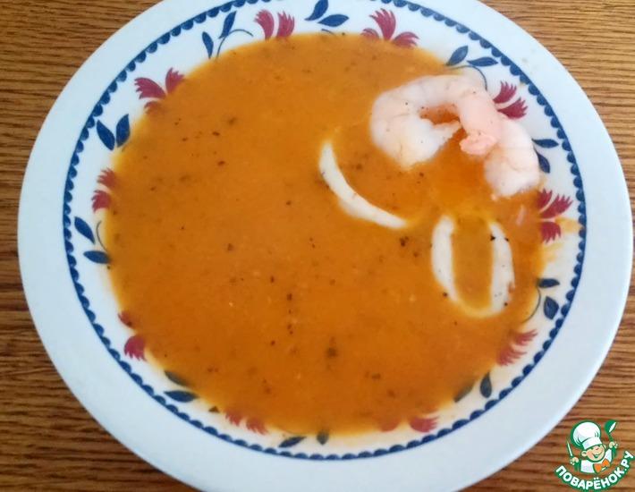 Рецепт: Томатный крем-суп с моцареллой и морепродуктами