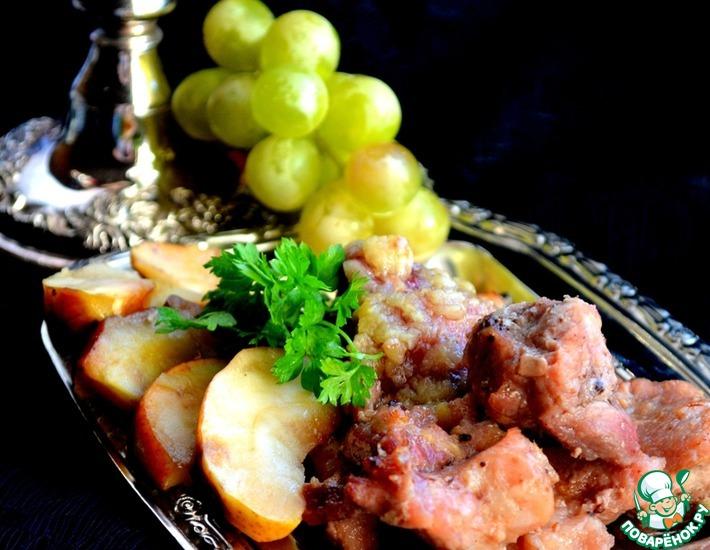 Рецепт: Свинина по-французски с имбирем и яблоками