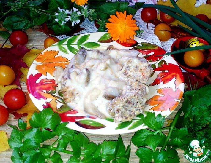 Рецепт: Гречневые колбаски с соусом из белых грибов