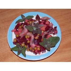 Свекольный салат с сельдью