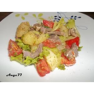 Картофельный салат с куриными желудками