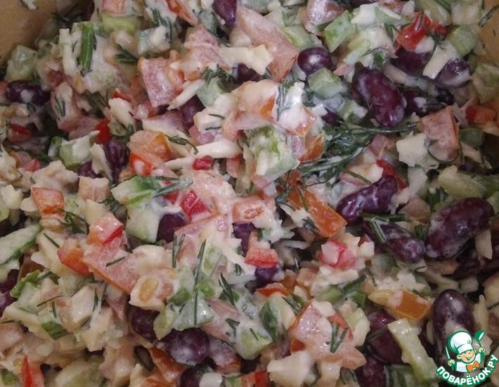 Рецепт: Легкий салат Свежесть