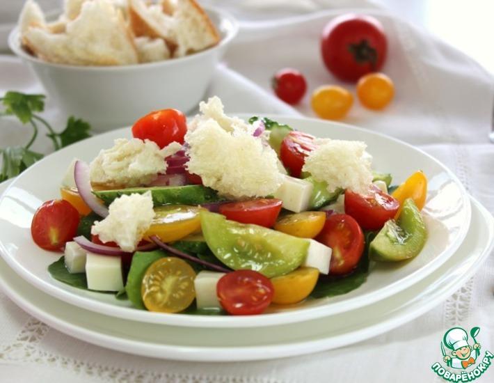 Рецепт: Салат с чиабаттой и сезонными овощами