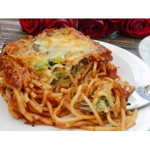 Спагетти со шпинатом и адыгейским сыром