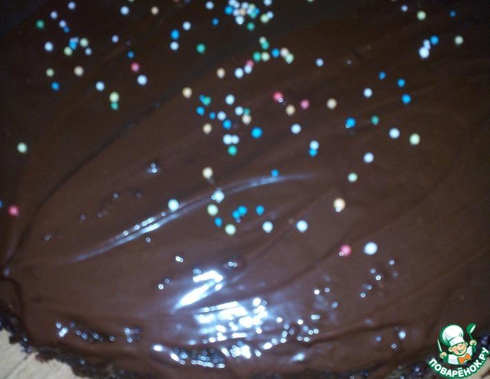 Рецепт: Шоколадный торт с творожной начинкой