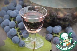 Рецепт: Виноградная настойка Пряно-пьяная Изабелла