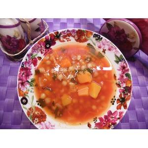 Томатный суп с нутом, чечевицей и тыквой
