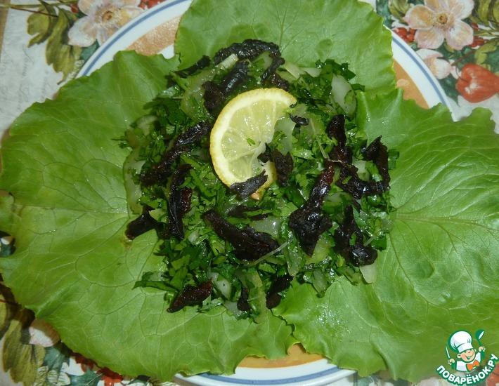 Рецепт: Салат с сельдереем и черносливом